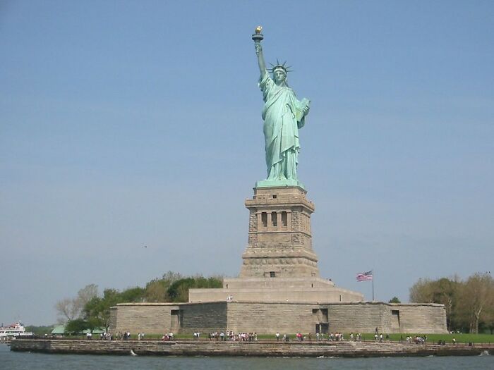 25 Cosas que nunca deberías hacer al visitar estos países, compartidas en esta comunidad online