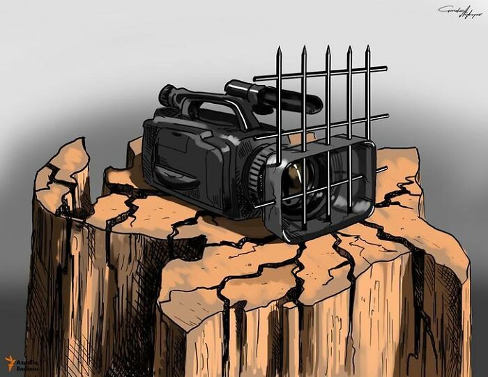 17 Realistic Illustrations By An Artist Who Had Been Forced To Leave His Homeland To Draw The True Situation