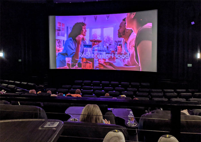 Folks In This Online Group Shared 26 Habits They Picked Up From Working At A Lousy Job