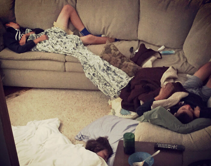 30 Instances Friendships Ended Because Folks Realized Their Friends Weren’t Actually Their Friends