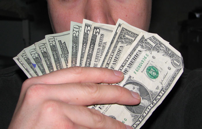 Widow Puts Her House Up For Sale, Investor Offers $450k Without Looking At The Lot, Is Horrified After Seeing It When The Deal Is Done Widow Puts Her House Up For Sale, Investor Offers $450k Without Looking At The Lot, Is Horrified After Seeing It When The Deal Is Done