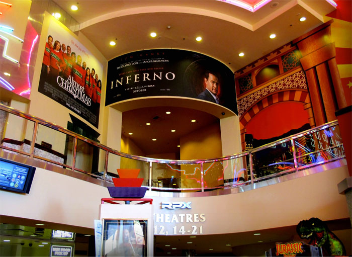 Folks In This Online Group Shared 26 Habits They Picked Up From Working At A Lousy Job