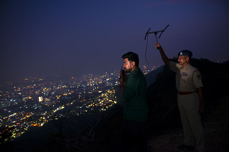 Photo Story: Taking Action Winner - "Coexistence With Predators 6/6" By Nayan Khanolkar