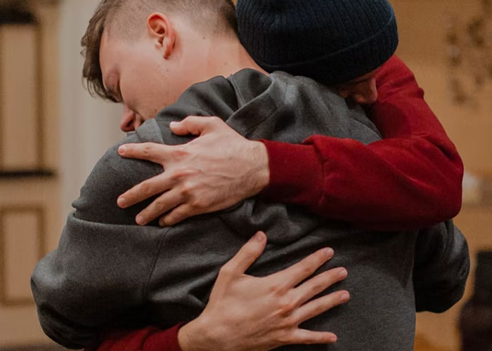 30 Unbelievably Strange Encounters With Random Strangers That These People Just Can't Forget About