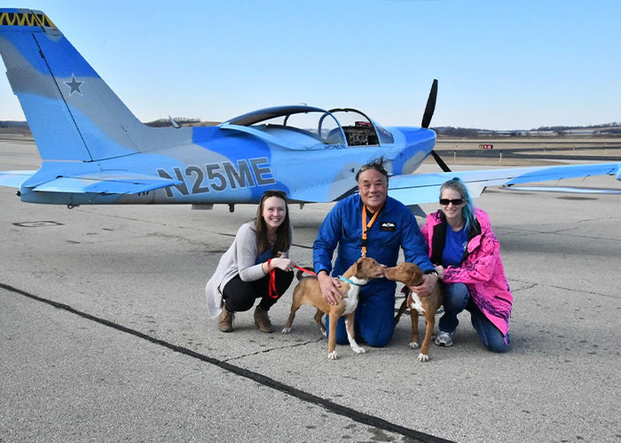 “I’d Rather Be Flying Dogs”: Retired Pilot Flies Rescue Animals To Their New Homes “I’d Rather Be Flying Dogs”: Retired Pilot Flies Rescue Animals To Their New Homes