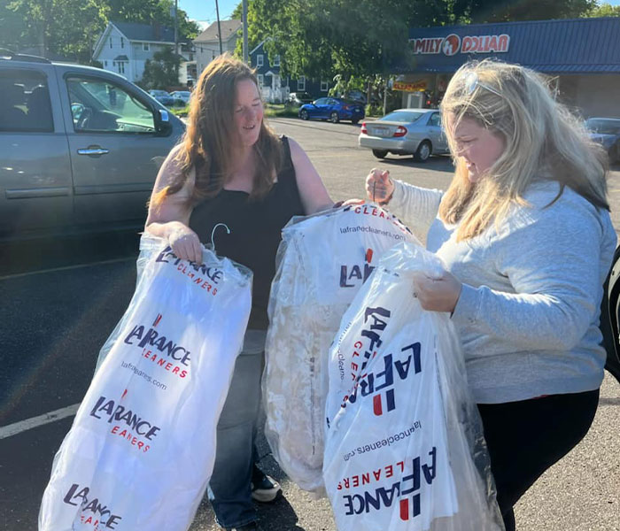 &ldquo;I Want Someone Else To Feel How I Felt&rdquo;: Woman Gives Away Her $3,000 Dress To Bride Who Couldn&rsquo;t Afford One