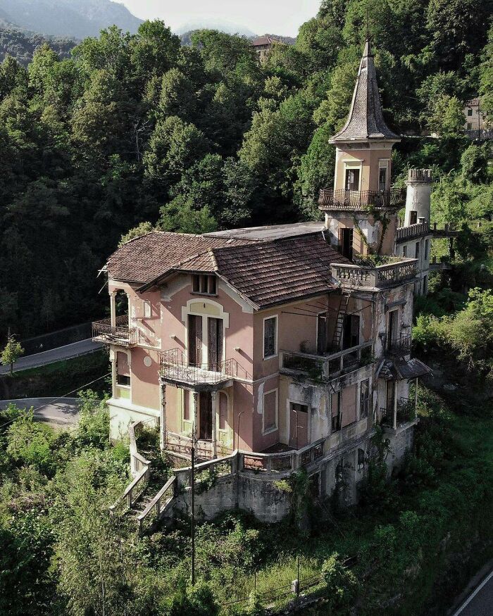 Abandoned Mansion In Italy