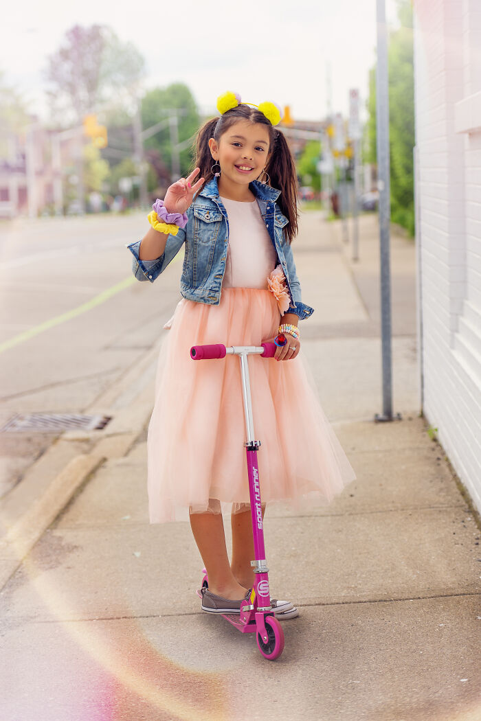 I Love Chasing Kids And Capturing Raw Emotions (12 Pics)