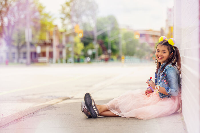 I Love Chasing Kids And Capturing Raw Emotions (12 Pics)