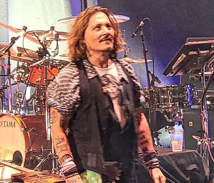 &ldquo;The Soundest Bloke Ever&rdquo;: Johnny Depp Enjoys Fish And Chips At Local Newcastle Pub Whilst Awaiting Trial Verdict