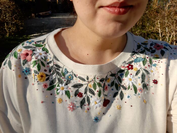 ¡Todo listo! Me olvidé de publicarlo antes, pero me tomó una semana terminarlo. Creo que se ve lindo para la primavera