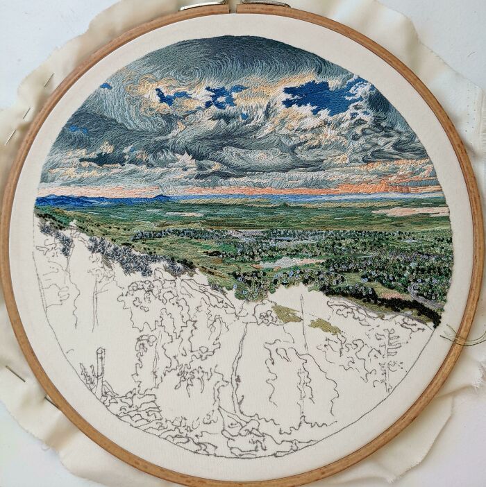 Foto de mi progreso: pintura de un paisaje hecha en hilos. ¡Me está tomando mucho tiempo!