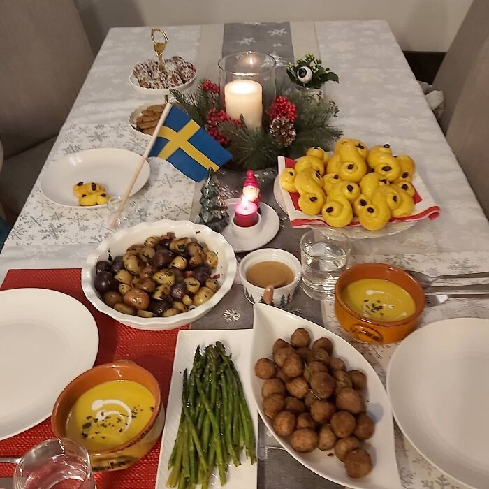 First Christmas As A Single Dad. I Did My Best And She Enjoyed Herself I Think