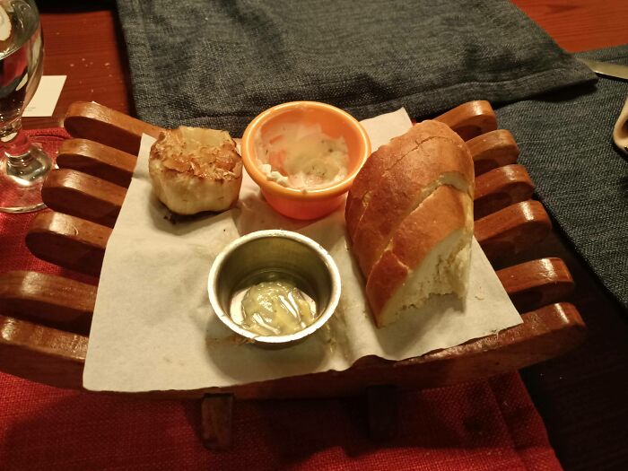 The Virus Has Reached Pakistan As Well. Garlic Bread In A Ship