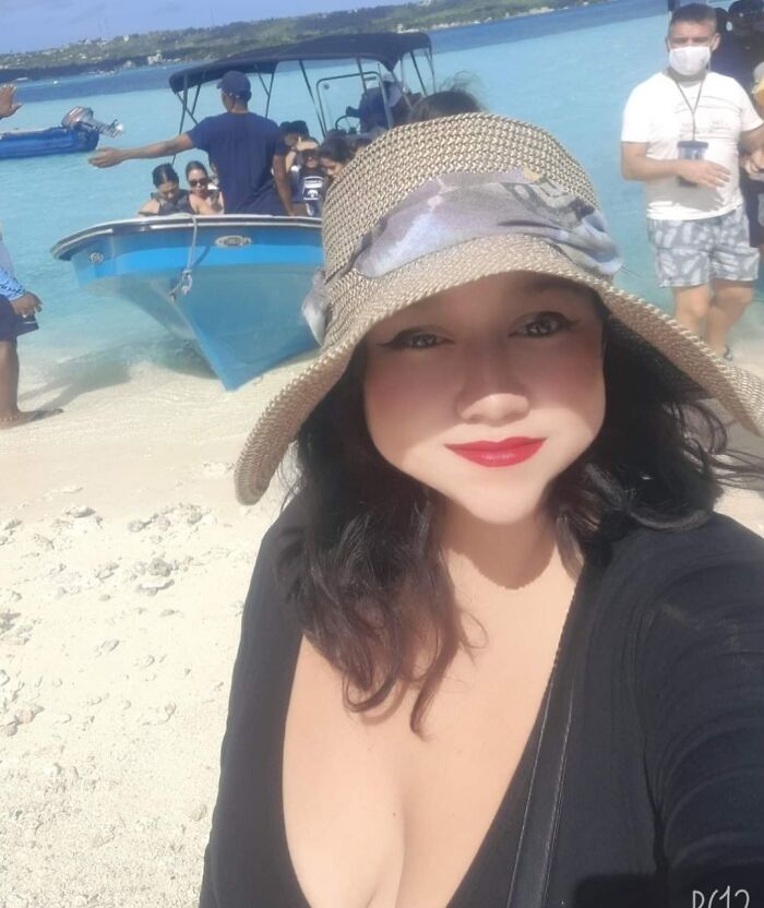 The Chin And Skin Texture