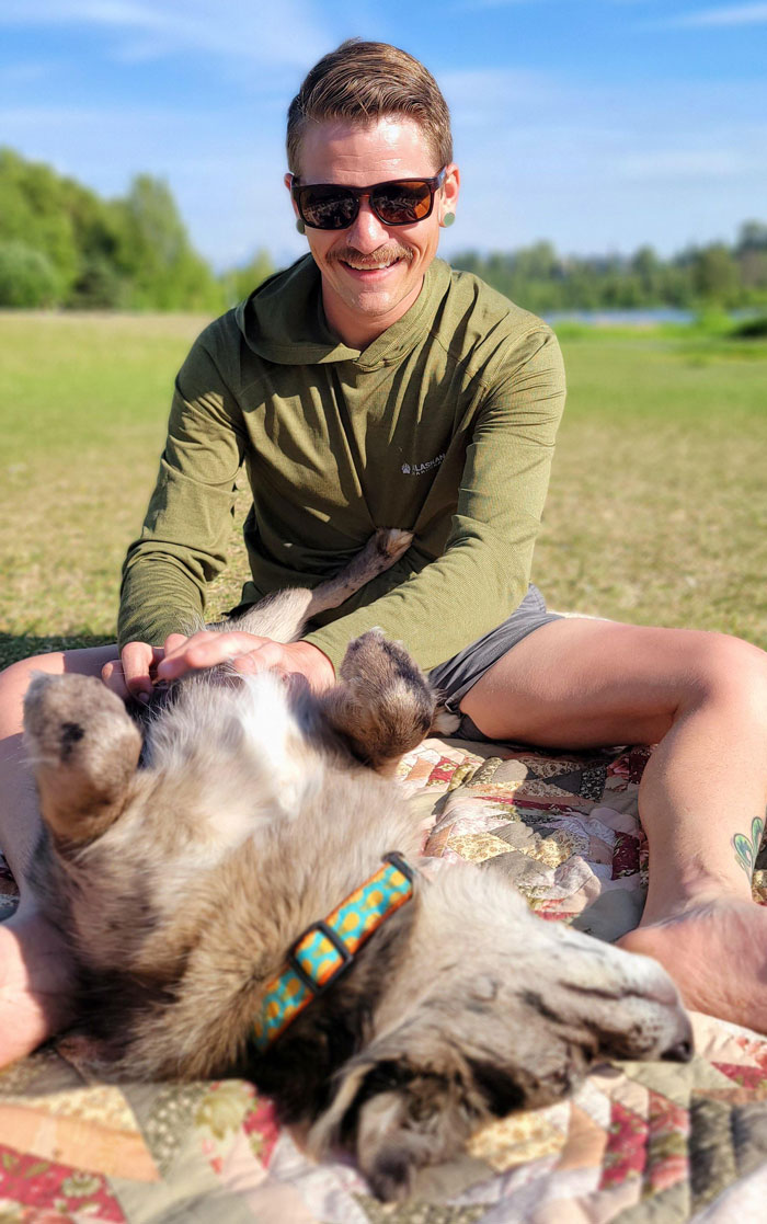 Dog Lover Shares How His Pup Lives A Heartwarming Double Life Visiting An Elderly Woman Every Day Dog Lover Shares How His Pup Lives A Heartwarming Double Life Visiting An Elderly Woman Every Day