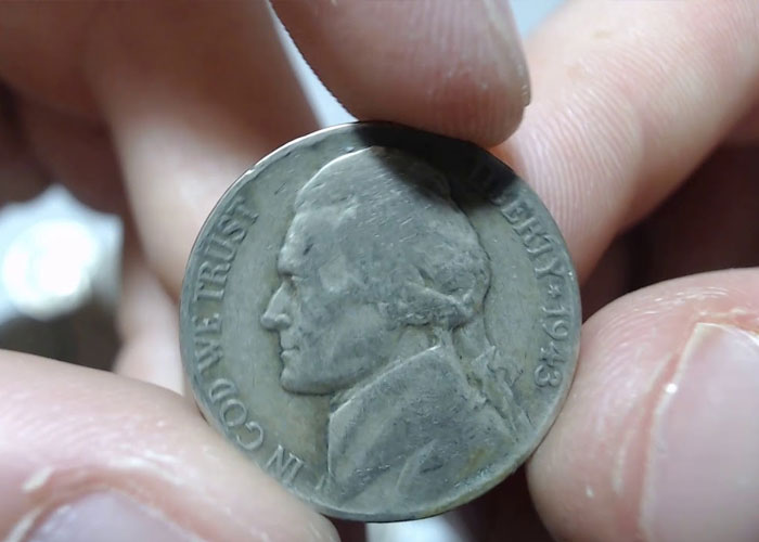 30 Unbelievably Strange Encounters With Random Strangers That These People Just Can't Forget About