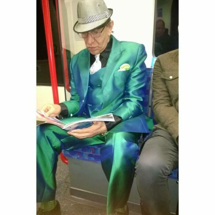 This British Facebook Page Is Sharing 40 Pictures That Prove 'Random' Is A Daily Thing On 'The Tube'