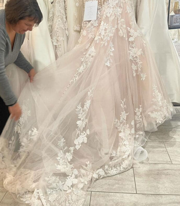 &ldquo;I Want Someone Else To Feel How I Felt&rdquo;: Woman Gives Away Her $3,000 Dress To Bride Who Couldn&rsquo;t Afford One