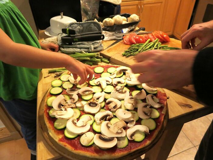 30 Bizarre Situations Women Found Themselves In Because Of Their “Baby Faces”, As Shared In This Online Community