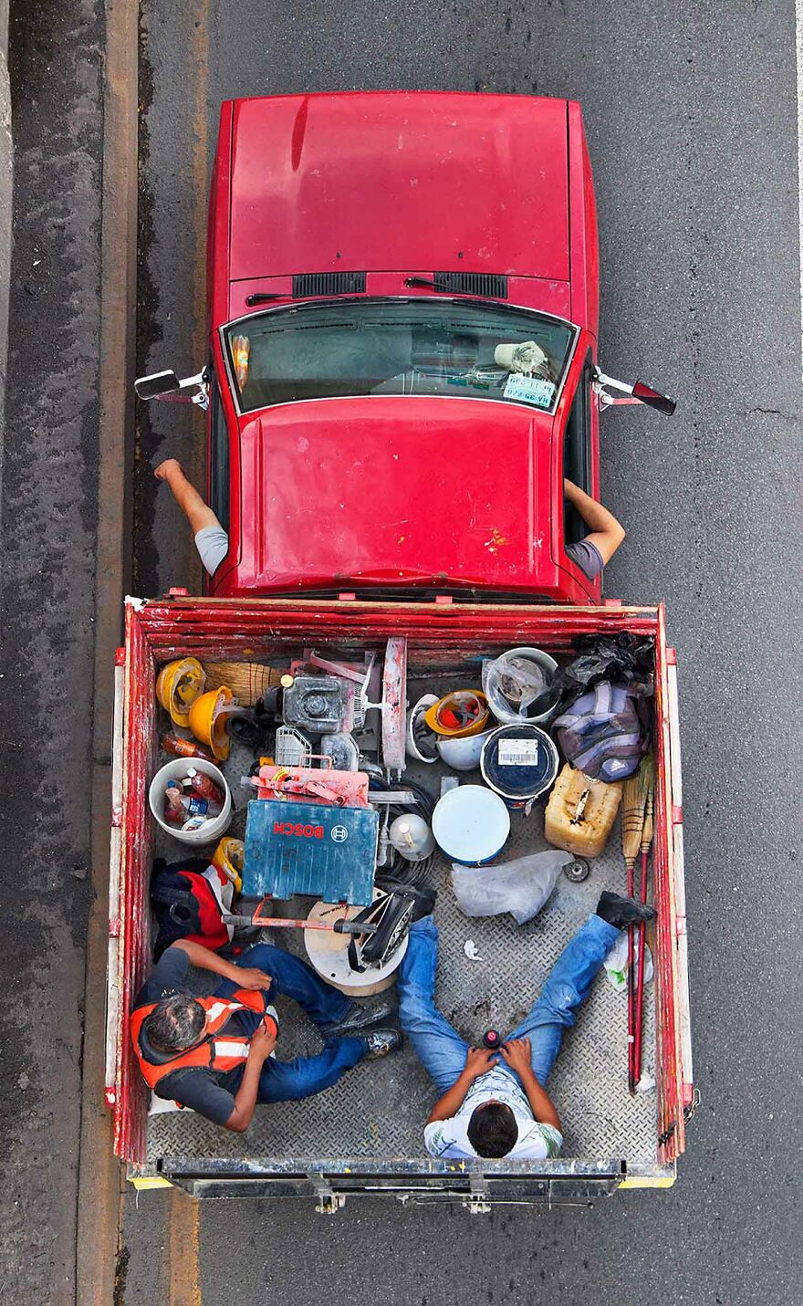 Photographer Shows Carpoolers Journey Across Mexico (87 Pics)