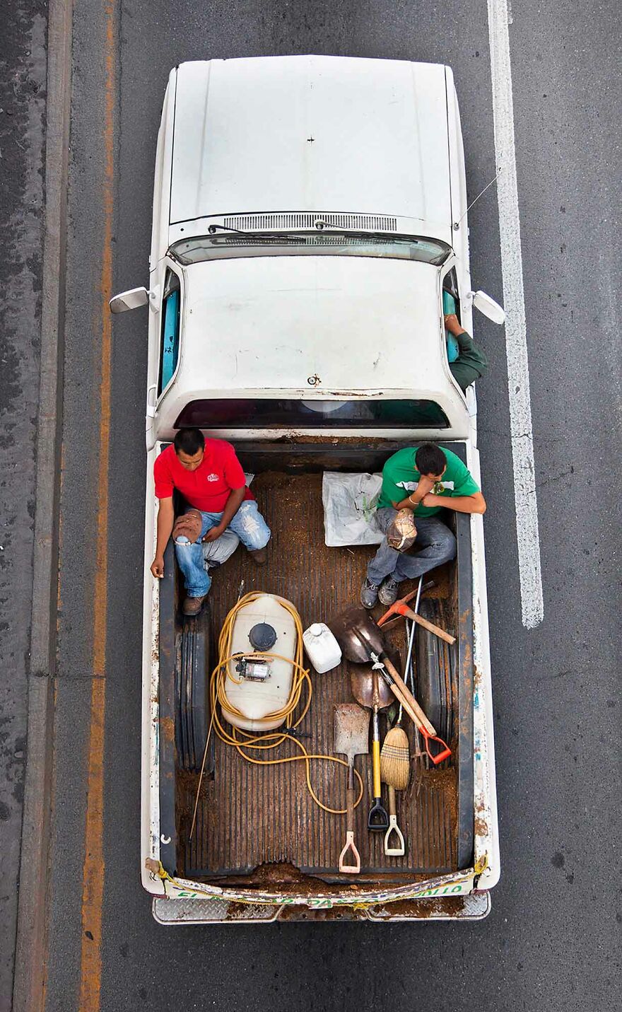 Photographer Shows Carpoolers Journey Across Mexico (87 Pics)