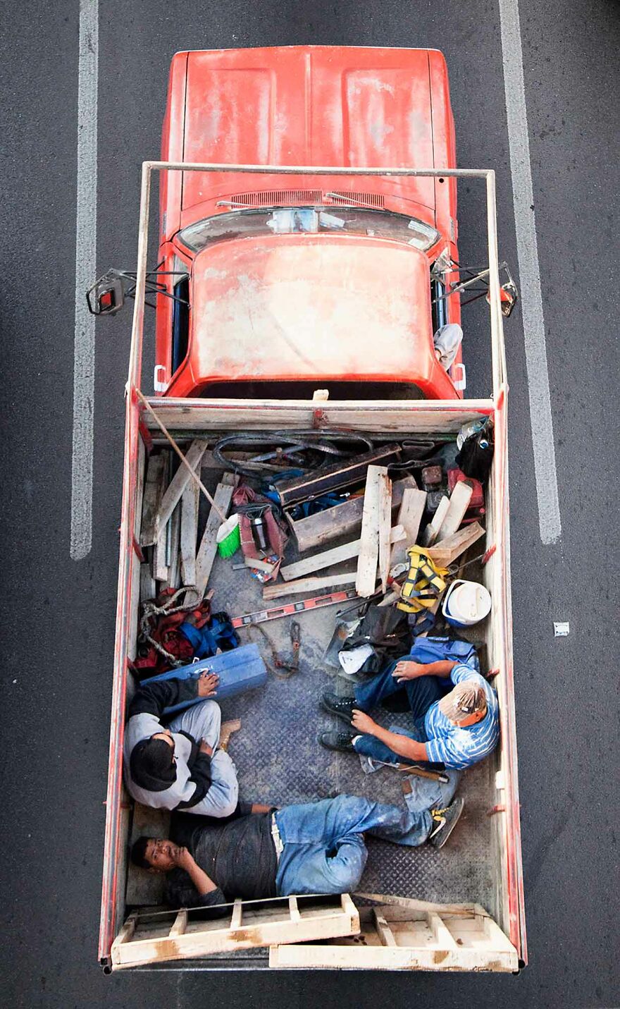 Photographer Shows Carpoolers Journey Across Mexico (87 Pics)