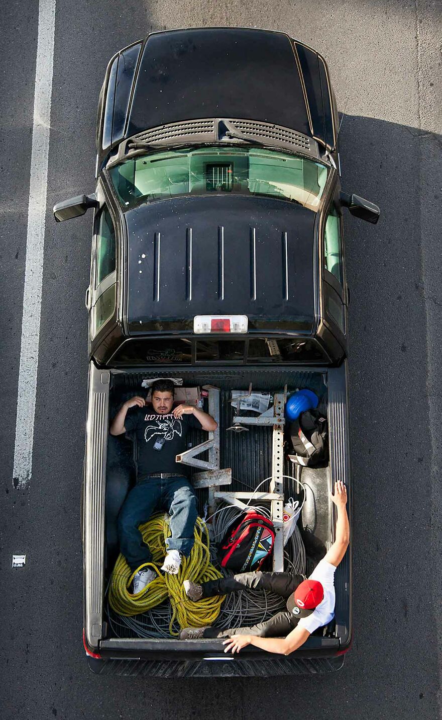 Photographer Shows Carpoolers Journey Across Mexico (87 Pics)