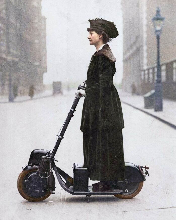 British Socialite And Suffragist, Lady Norman, Photographed On Her Autoped In C. 1916. The Autoped Early Motorized Scooter Manufactured By The Autoped Company Of Long Island City, New York From 1915 To 1922