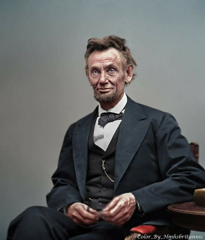 El 16º presidente de los Estados Unidos, Abraham Lincoln, fotografiado a la edad de 56 años el 5 de febrero de 1865, un mes antes de su segunda toma de posesión y dos meses antes de su asesinato