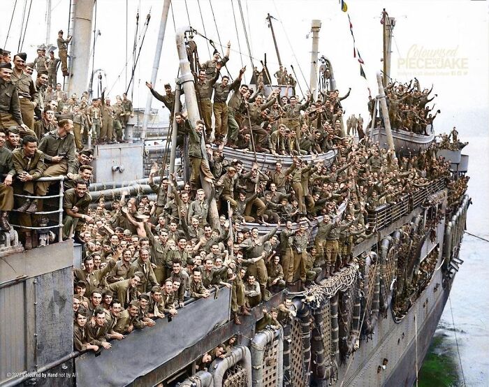 Us Army Soldiers Returning To The United States Following The End Of The Second World War In Europe. Photo Taken In North River, New York On The 6 August 1945