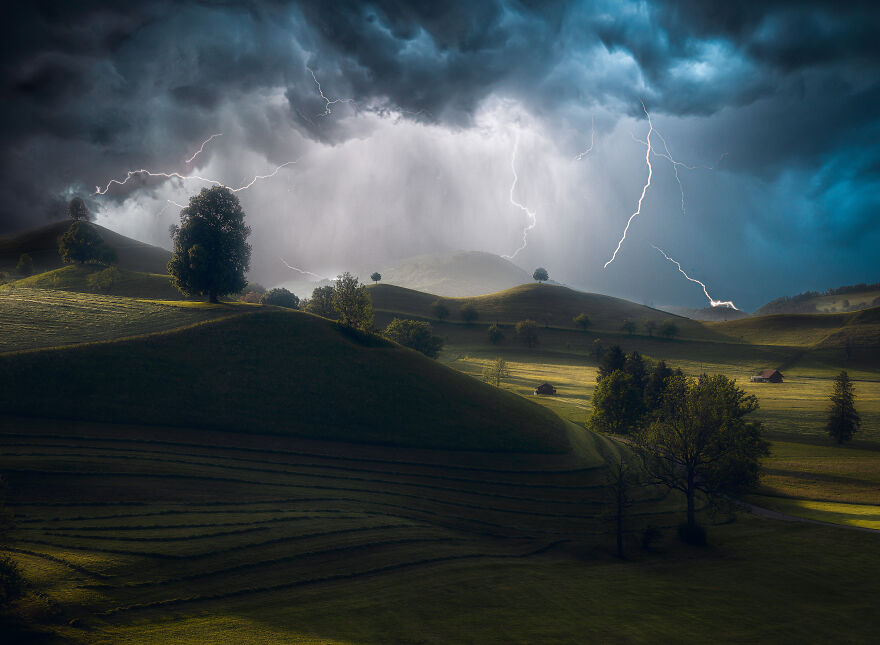 I Captured The Beauty Of Day And Night Skies In 16 Pictures