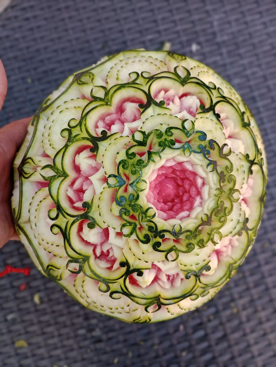 I Carved Watermelons That Shouldn't Be Eaten (13 Pics)