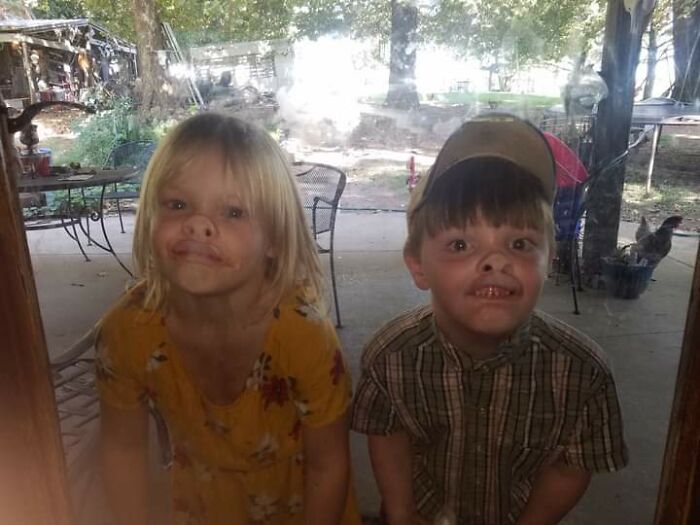 Looking At Them Thru The Glass!!! I Was Like Who's Children Are These?