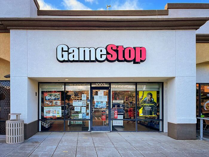 A Sign Put Up By GameStop Employees Informing They’re All Quitting Because Of Their Toxic Manager Goes Viral A Sign Put Up By GameStop Employees Informing They’re All Quitting Because Of Their Toxic Manager Goes Viral