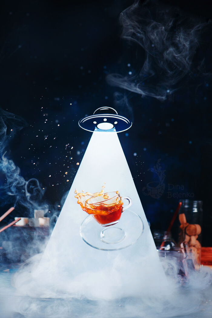 Frozen In Time: The Motion Of Coffee And Tea (5 Photographs)