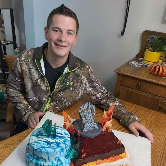 My Mom And I Have Always Bonded Over Game Of Thrones . This Year She Made Me These Cakes For My 30th Name Day