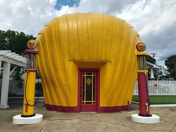 Mike, I Take Your Tea Pot Gas Station And I Raise You A "Last Remaining Shell Station"