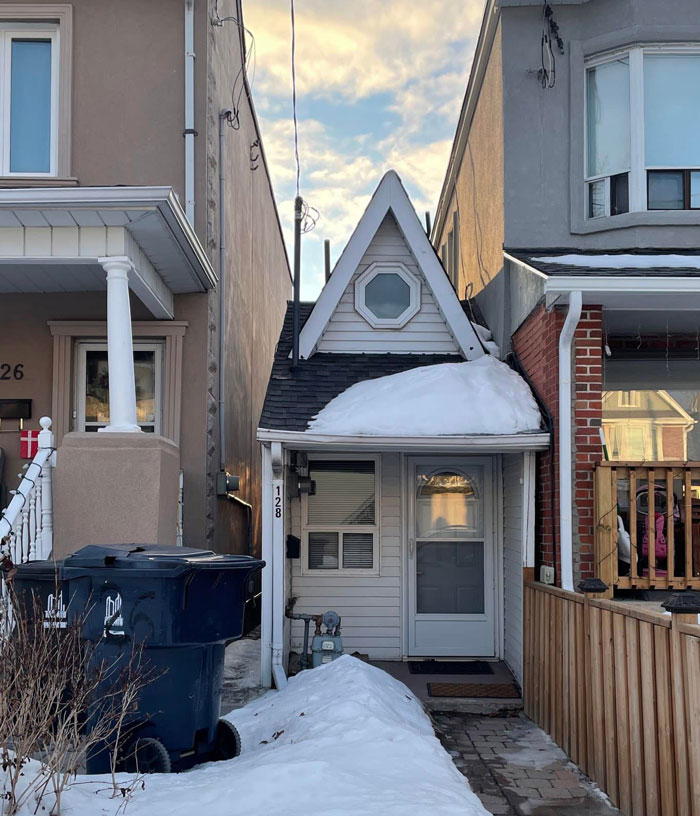 Supposedly The Smallest House In Ontario