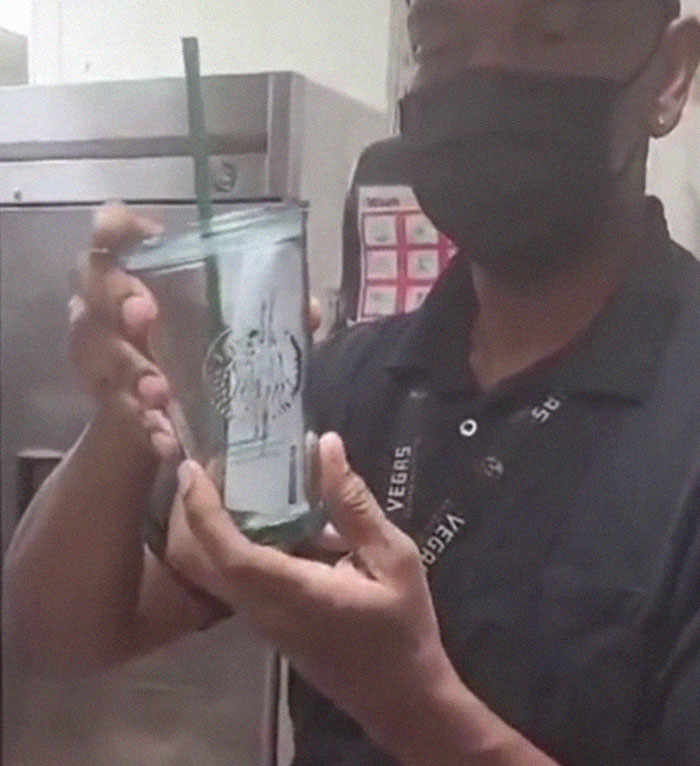 "They've Kind Of Lost Touch With Their Workers": Man Shows A 'Goodie Bag' He Received From Burger King To Celebrate 27 Years Of Loyalty