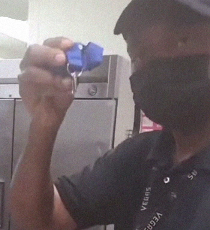 "They've Kind Of Lost Touch With Their Workers": Man Shows A 'Goodie Bag' He Received From Burger King To Celebrate 27 Years Of Loyalty