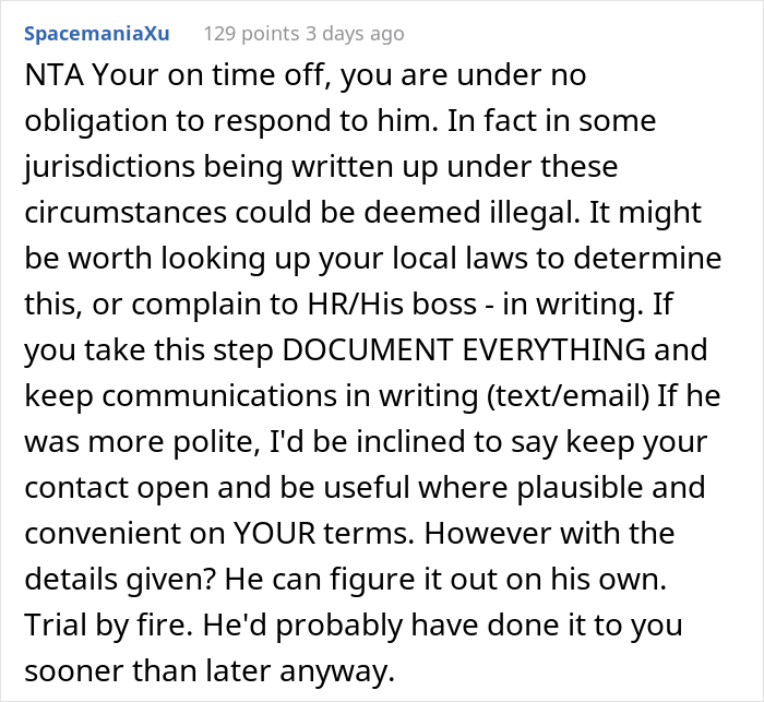New Boss Is Mad At This Woman Because She Didn't Want To Cover A Shift And Went On Vacation