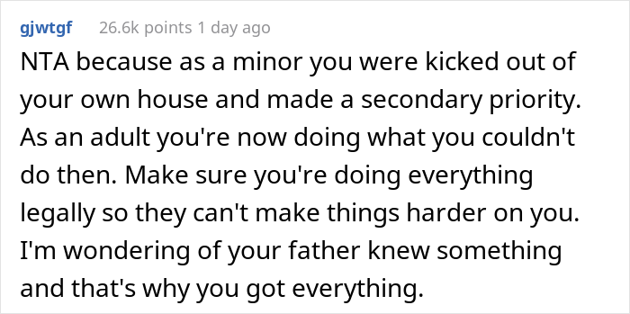 Mom Kicked Her 17 Y.O. Son Out Of The House He Owned By Inheritance, When He Grew Up, He Changed All The Locks While She Was Away Mom Kicked Her 17 Y.O. Son Out Of The House He Owned By Inheritance, When He Grew Up, He Changed All The Locks While She Was Away