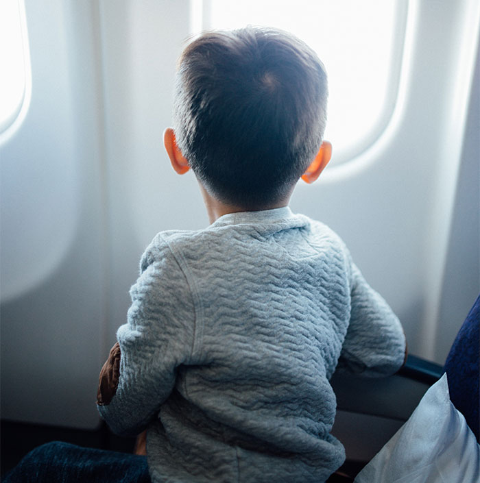 "An Entitled Mother Insists That I 'Share' My Nintendo Switch With Her Child On My Flight"