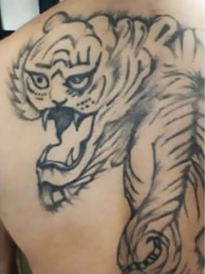 40 Times People Didn’t Even Realize How Bad Their Tattoos Were, As Shared On This Instagram Page