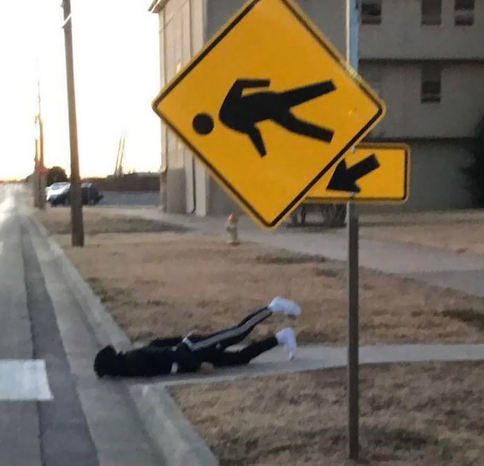 En todo momento, en todas partes, sigue las señales