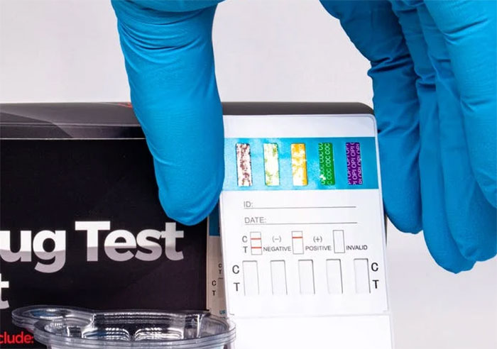 Recruiters Reveal How Job Candidates Instantly Lost Any Chances Of Getting The Job (30 Answers)