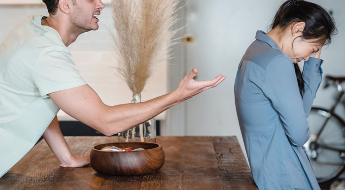 Homophobic Neighbor Calls This Dad's Daughter "A Freak" Because She's Openly Gay, Dad Brings Up His Secret Affair In Front Of His Wife