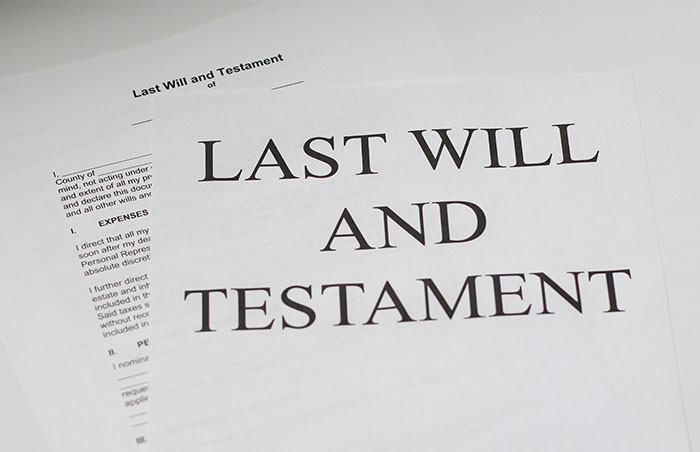 30 Ex-Millionaires Share What They Did To Lose Their Money