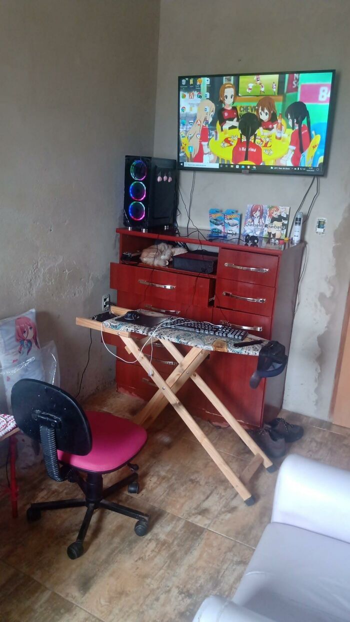 Images-With-A-Lot-Of-Stuff-Going-On